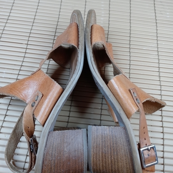Barbara Barbieri  Wo's 2" block heelBrown Leather Strappy Sandals Shoes Size 10 - Picture 4 of 10